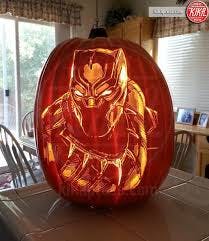 “Black Panther” pumpkin carving by Celebrity Fan Fest guest artist The Pumpkin Geek